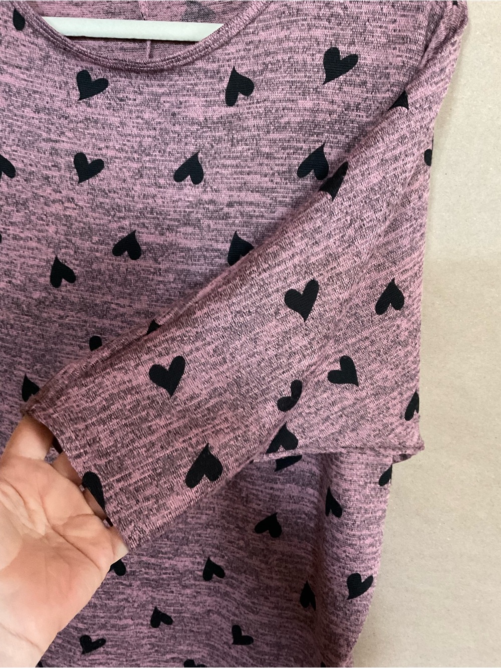 Olivia Blu top with black heart print. Size L. - Picture 3 of 9